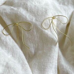 Elegant Minimalist Golden Bow Dangle Earrings Metal Drop Earrings Casual Gift